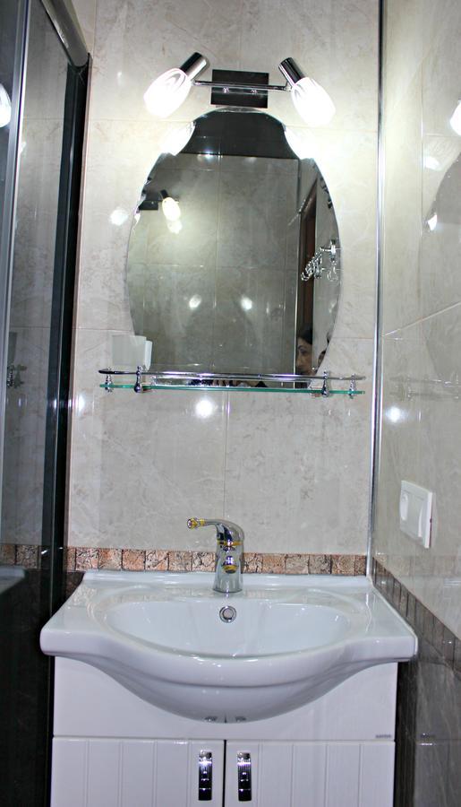 Madona'S House Apartment Batumi Bagian luar foto