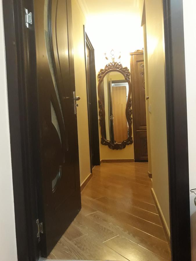 Madona'S House Apartment Batumi Bagian luar foto
