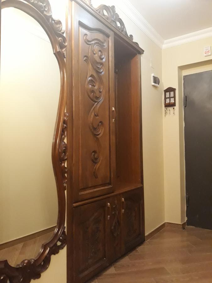 Madona'S House Apartment Batumi Bagian luar foto