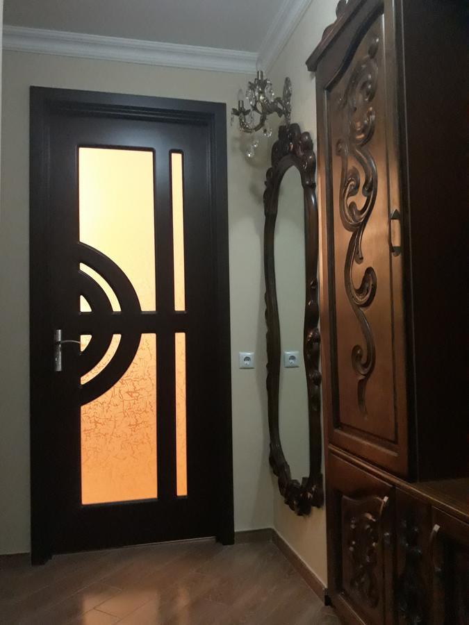 Madona'S House Apartment Batumi Bagian luar foto