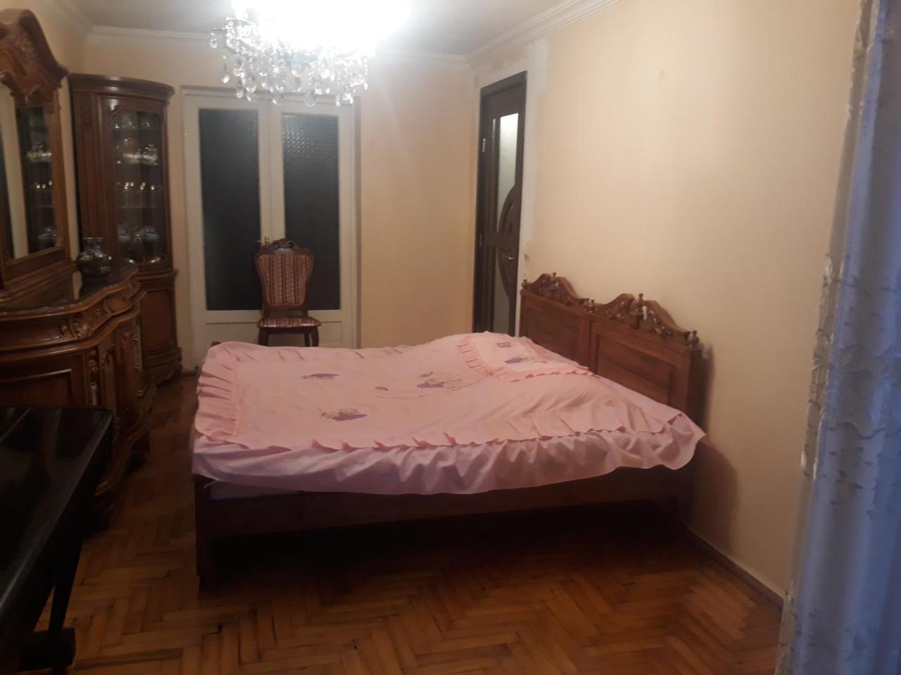 Madona'S House Apartment Batumi Bagian luar foto