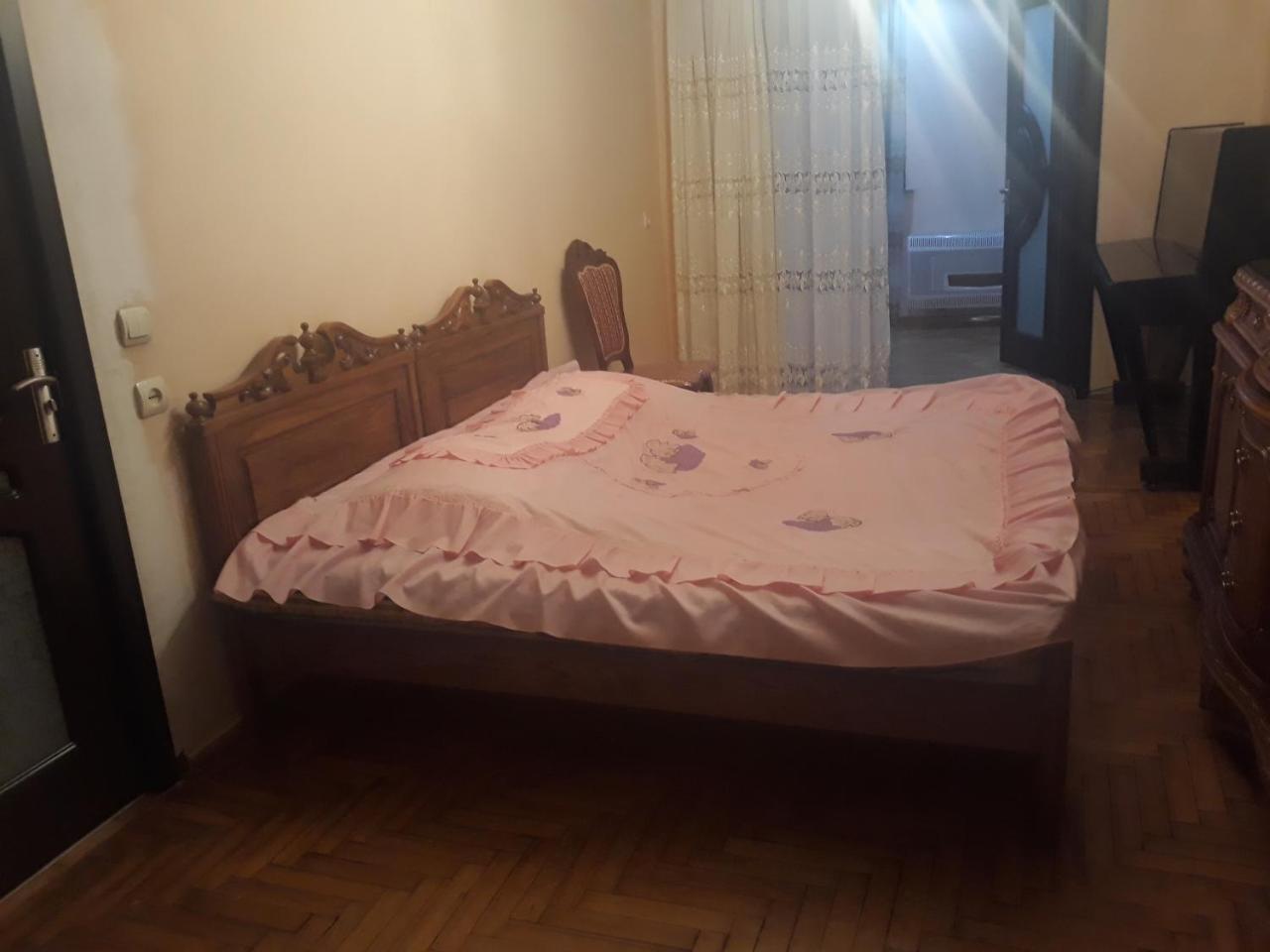 Madona'S House Apartment Batumi Bagian luar foto